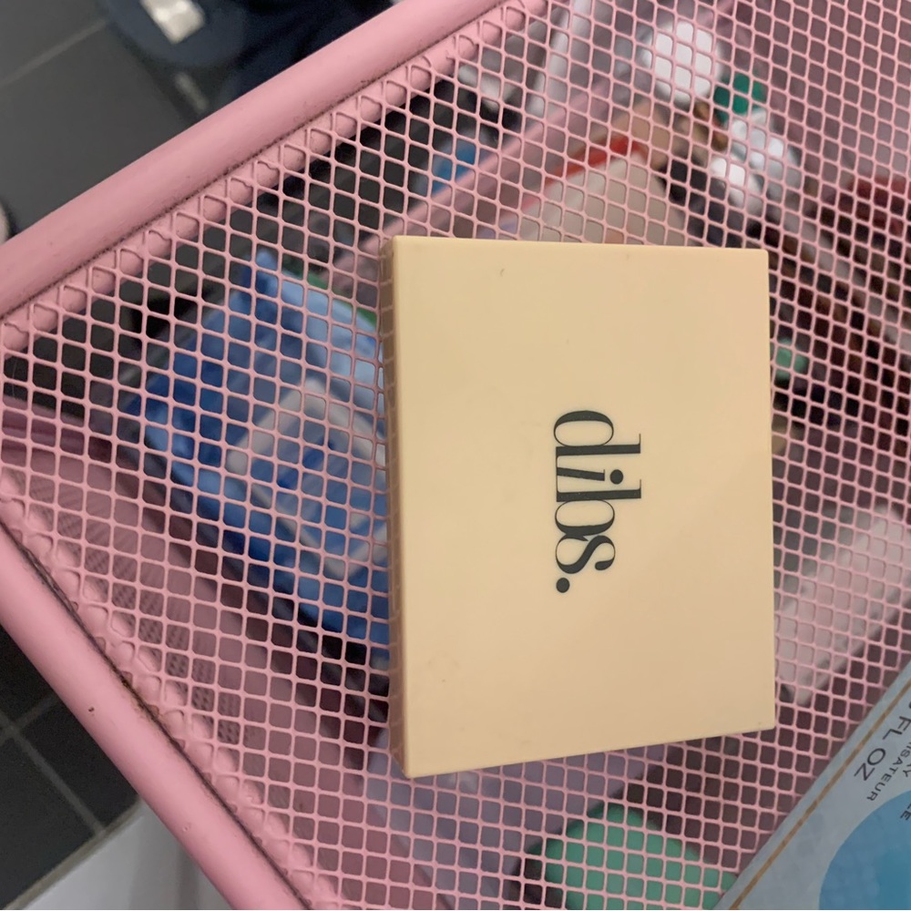 Dibs Eyeshadow Palette- Rose In Hand